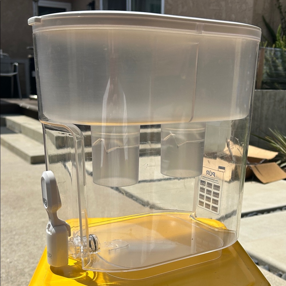 Pur 16 cup Water Dispenser